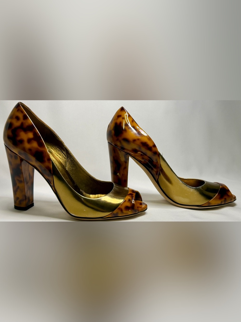 Gucci Vintage Tortoiseshell Patent Metallic Gold Peep Toe Pumps 37.5C